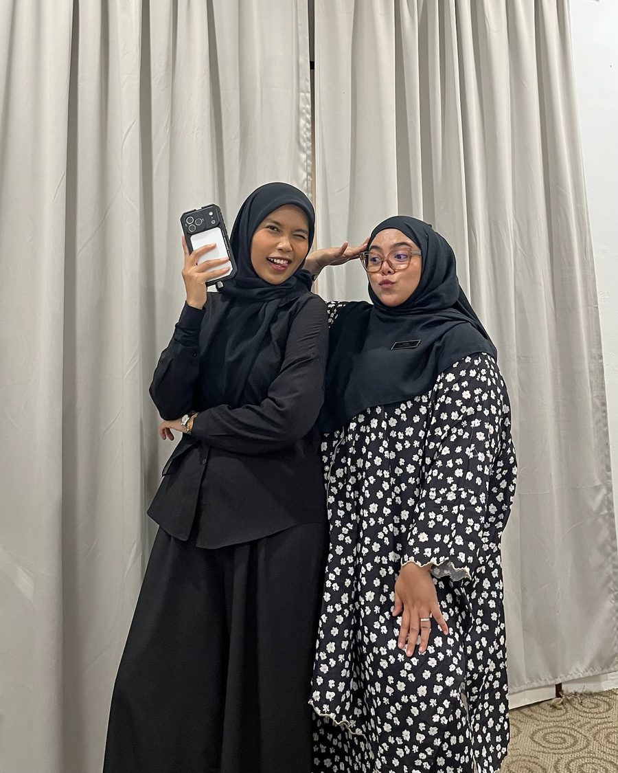 Fitrah and Alya, friends since high school